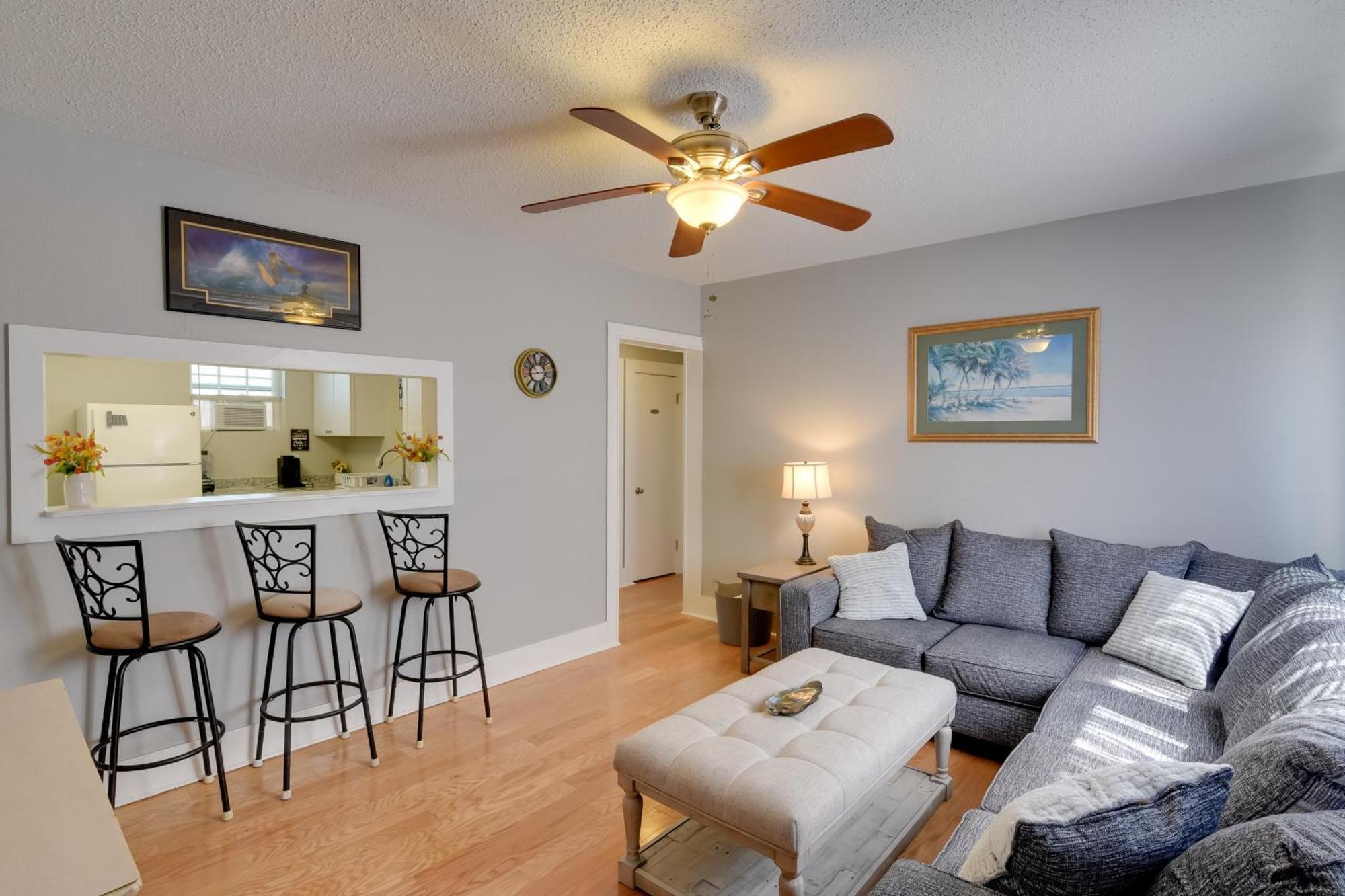Beautiful Galveston Apt With Deck Less Than 3 Mi To Dtwn! Exterior photo