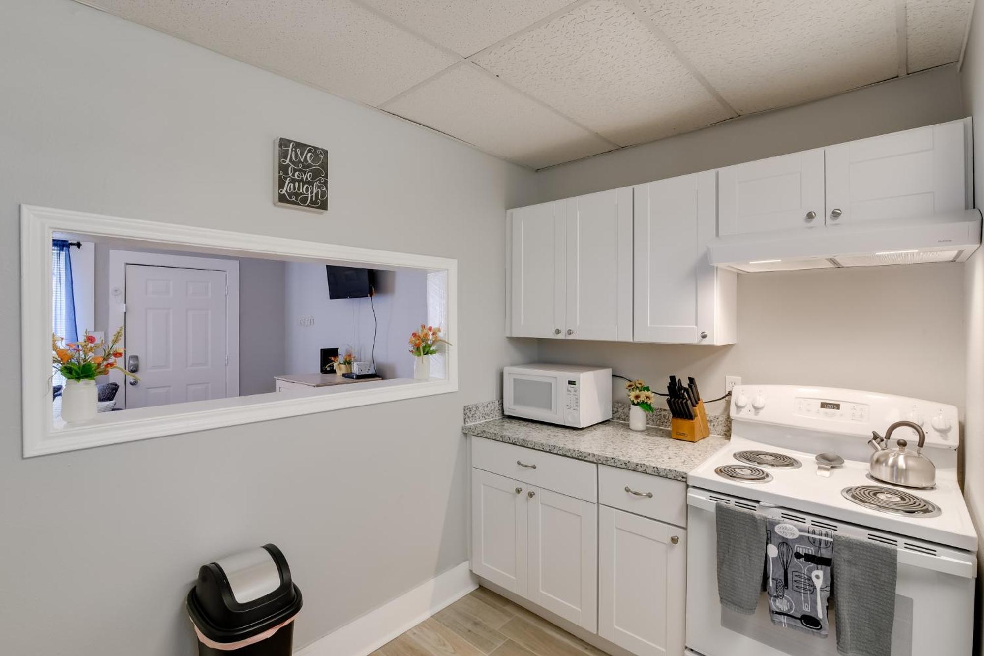 Beautiful Galveston Apt With Deck Less Than 3 Mi To Dtwn! Exterior photo