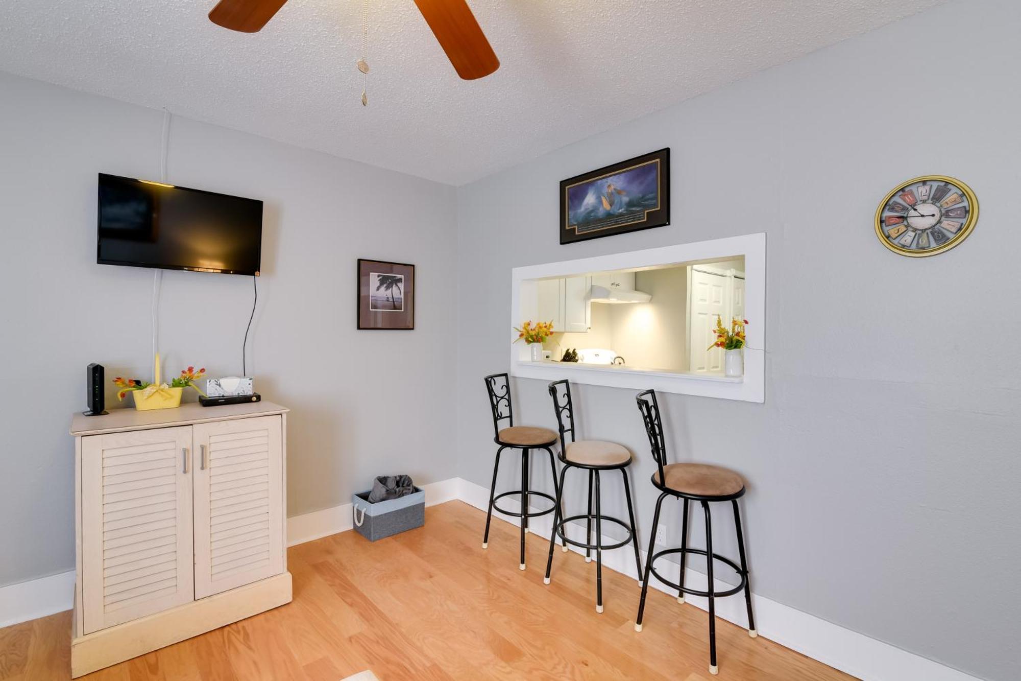 Beautiful Galveston Apt With Deck Less Than 3 Mi To Dtwn! Exterior photo