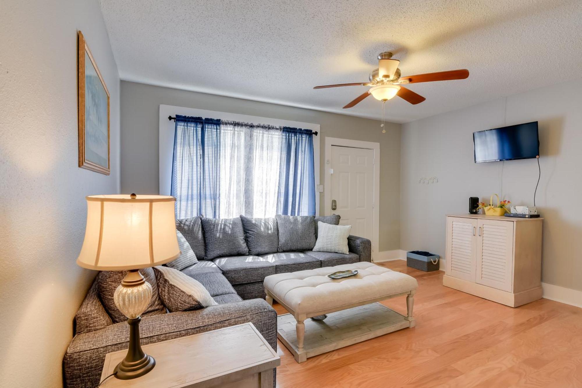 Beautiful Galveston Apt With Deck Less Than 3 Mi To Dtwn! Exterior photo