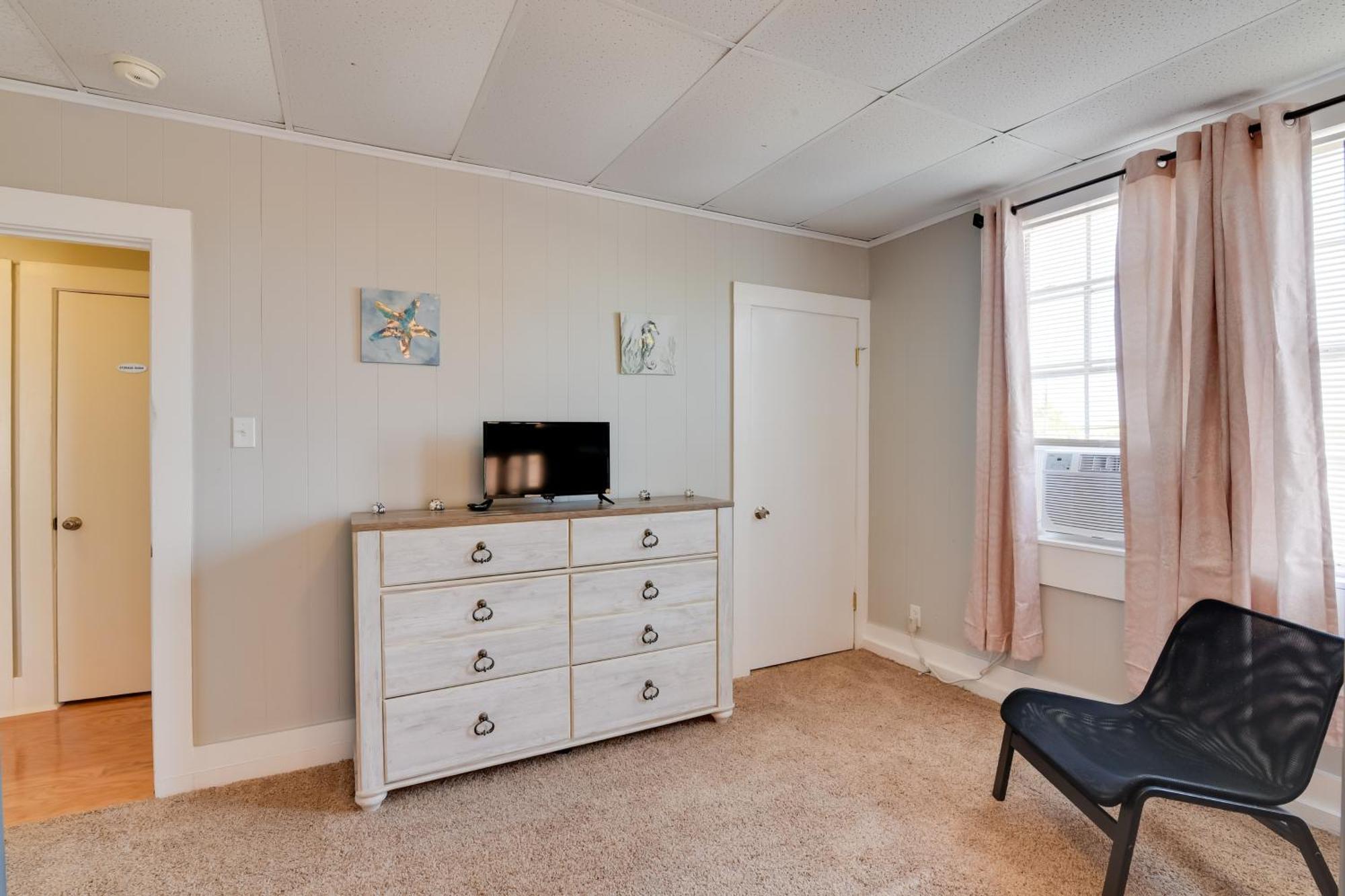 Beautiful Galveston Apt With Deck Less Than 3 Mi To Dtwn! Exterior photo